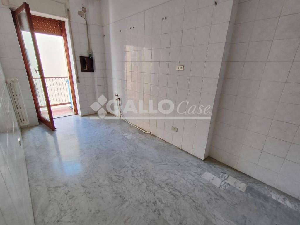 Appartamento a Cosenza in Via Luigi Caputo traversa Via Frugiuele - Foto 4