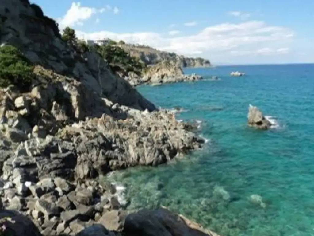 Appartamento a Sant'andrea apostolo dello ionio in Via Guido Rossa - Foto 2