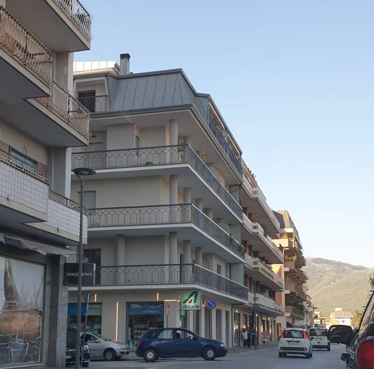 Box / garage a Isernia in Via Dante Alighieri - Foto 3