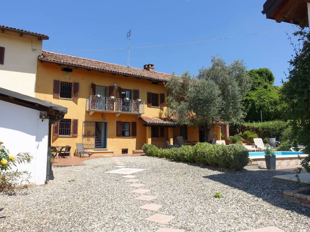 Rustico / casale a Agliano terme in Strada Fornaci Stazione - Foto 2