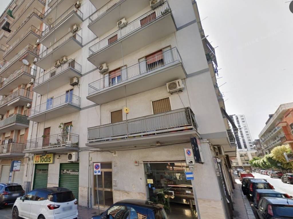 Appartamento a Taranto in Viale Magna Grecia, 61 - Foto 3