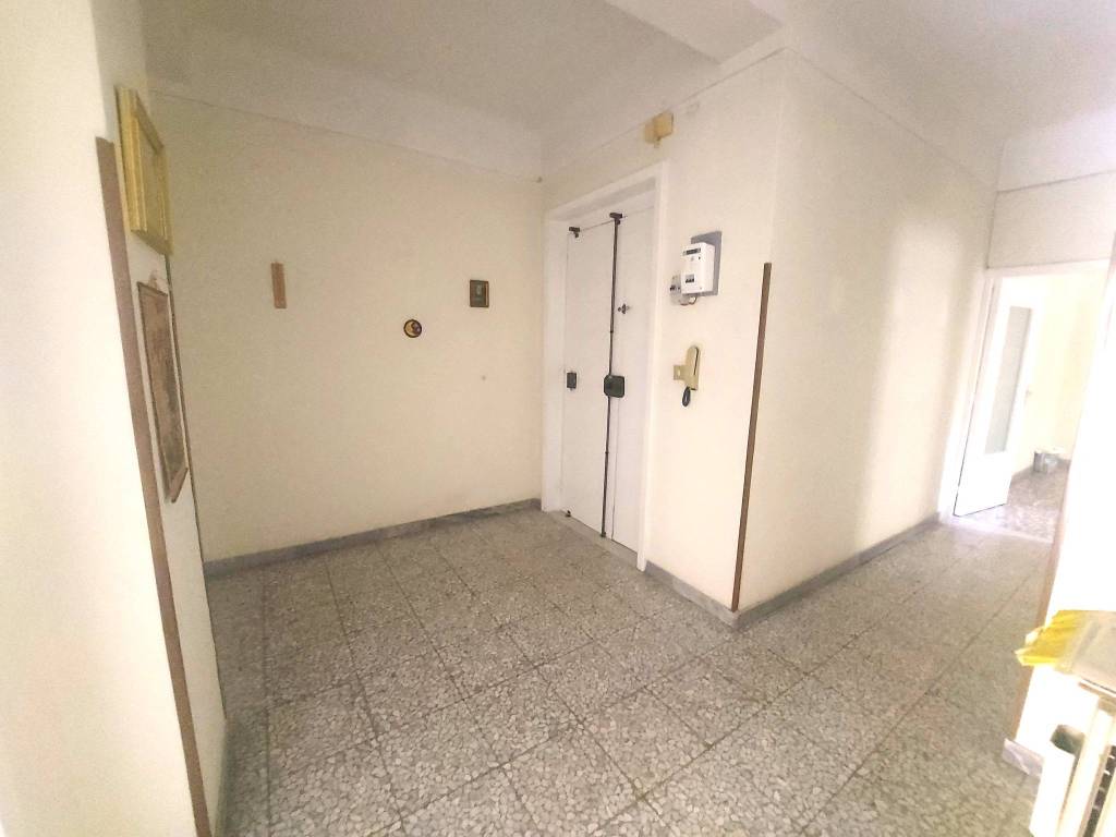 Appartamento a Taranto in Viale Magna Grecia, 61 - Foto 4