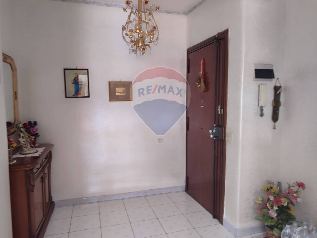 Appartamento a Catania in viale Medaglie D'Oro, 1 - Foto 2