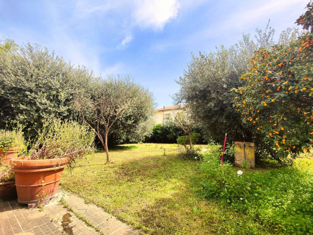 Villa a San giuliano terme in Via Che Guevara - Foto 3