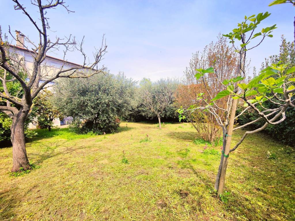Villa a San giuliano terme in Via Che Guevara - Foto 4