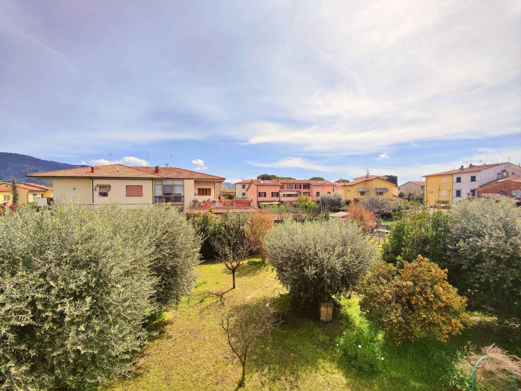 Villa a San giuliano terme in Via Che Guevara - Foto 5
