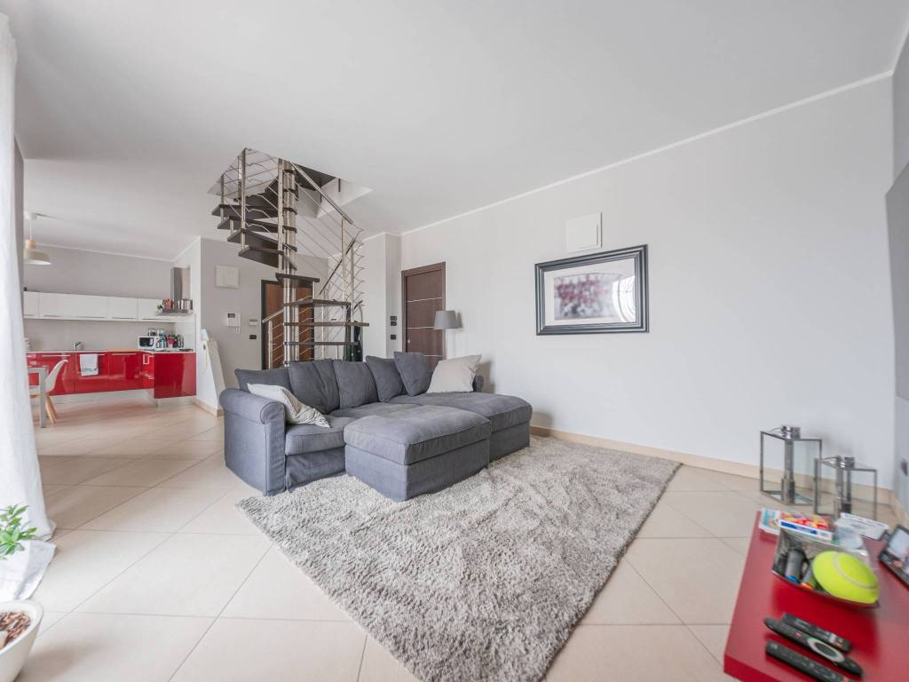 Appartamento a Asti in Via Mario Diana Careddu - Foto 4