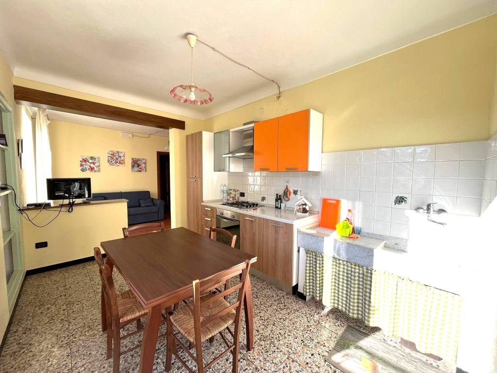 Appartamento a Pieve di teco in Via Giuseppe Garibaldi - Foto 2