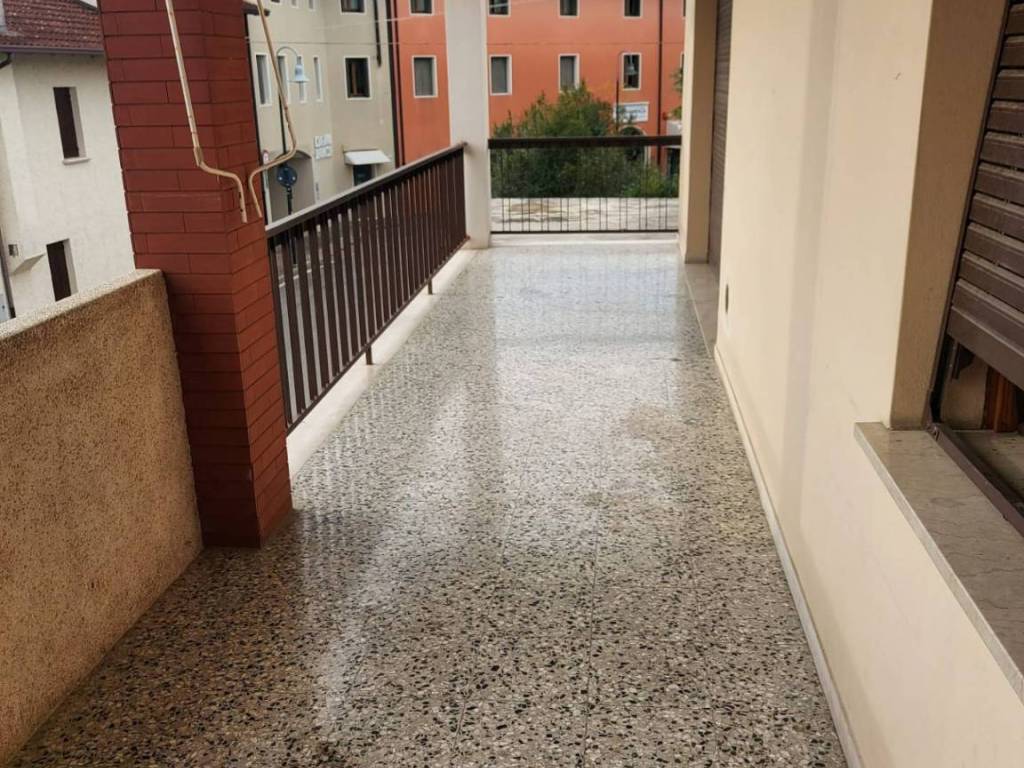 Casa indipendente a Roveredo in piano in via dante, 9 - Foto 3