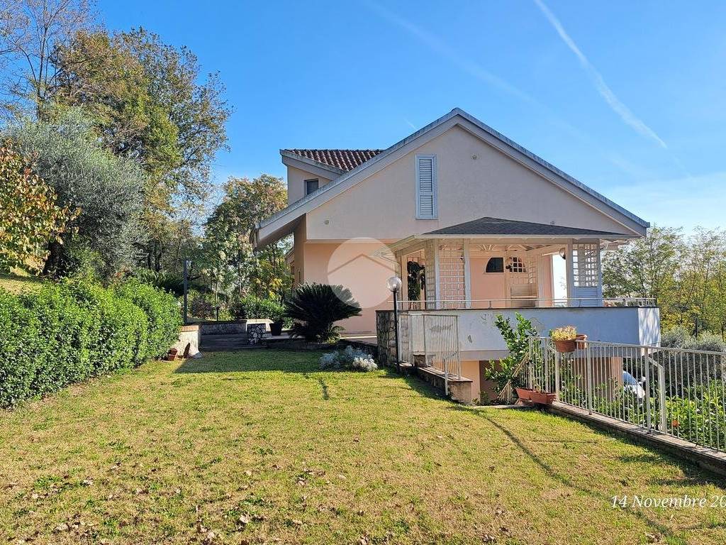Villa a Frosinone in Via Prefelci, 34 - Foto 5