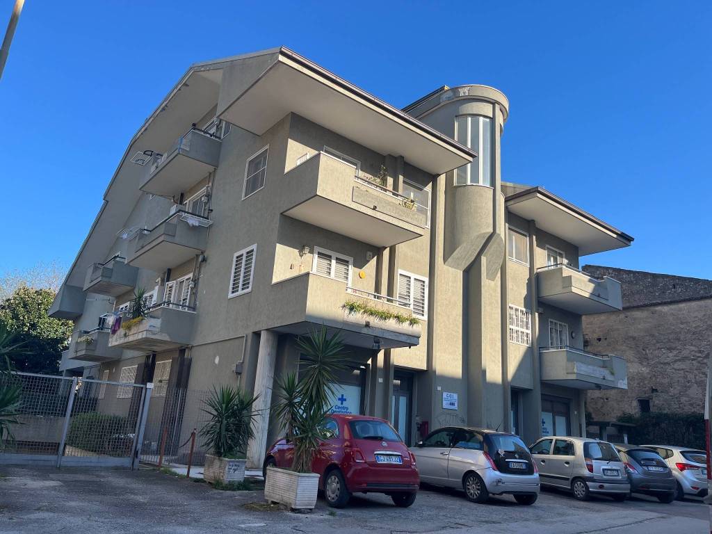 Appartamento a Caserta in Via San Gennaro, 79 - Foto 2