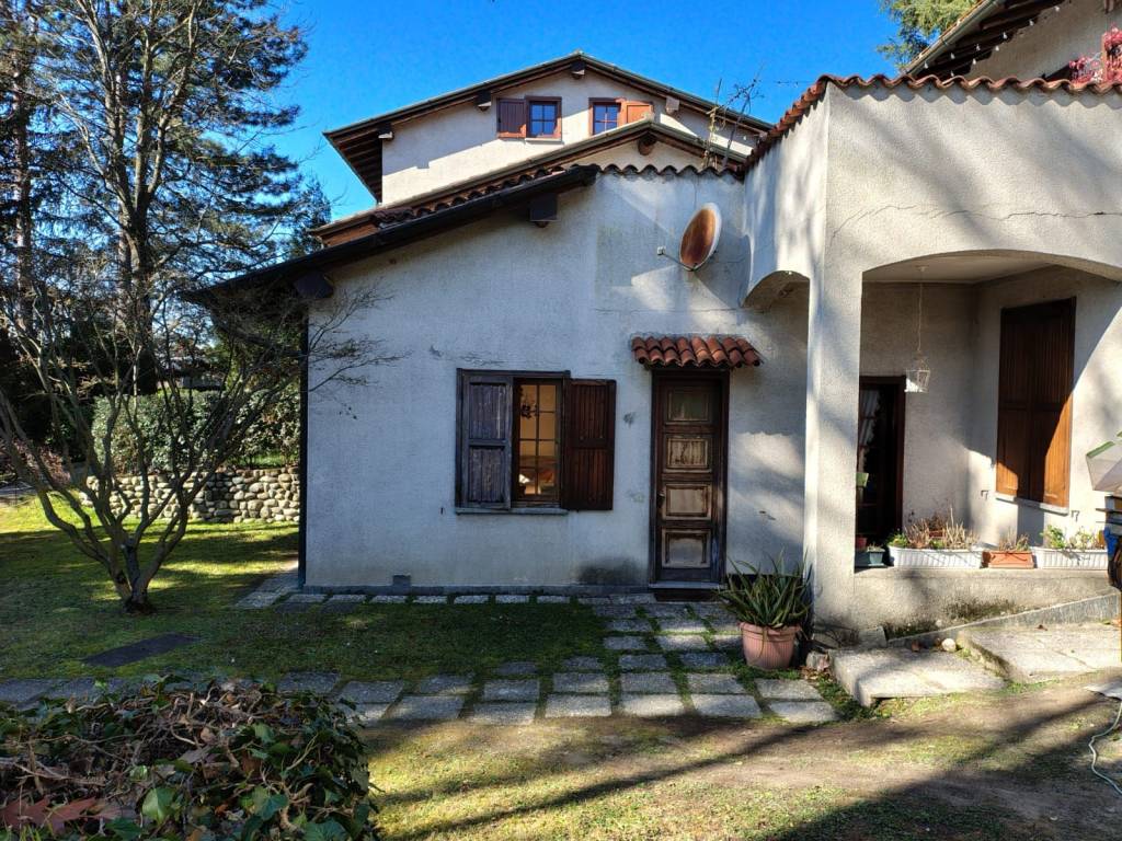 Appartamento a Luvinate in Via Postale Vecchia - Foto 4