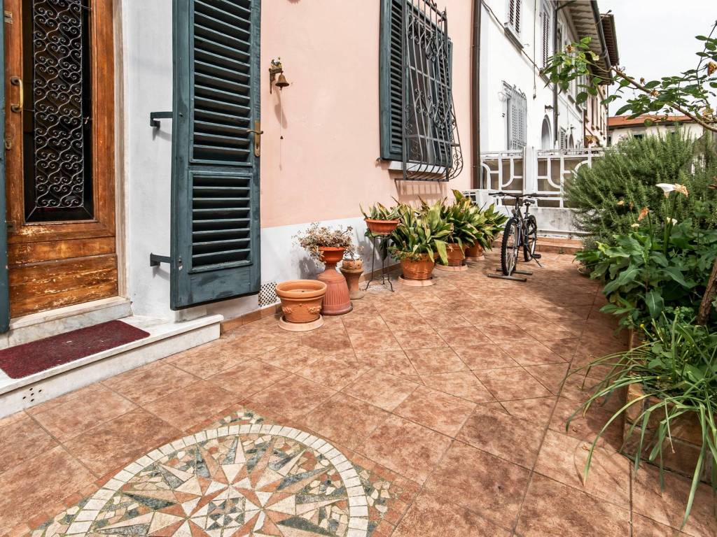 Villa a Pistoia in Via Padre Angelico, 10 - Foto 2