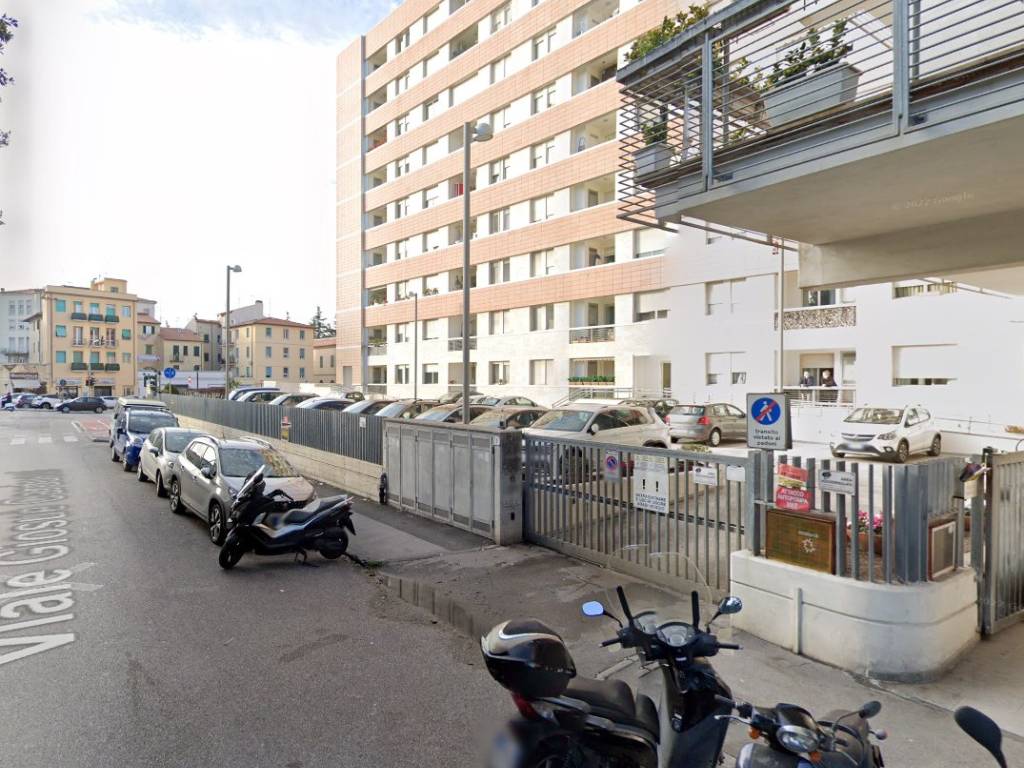 Box / garage a Livorno in Viale Giosuè Carducci, 1 - Foto 4