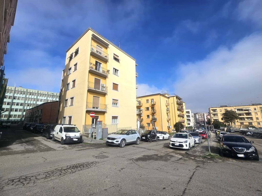 Appartamento a Benevento in Via dei Bersaglieri - Foto 2