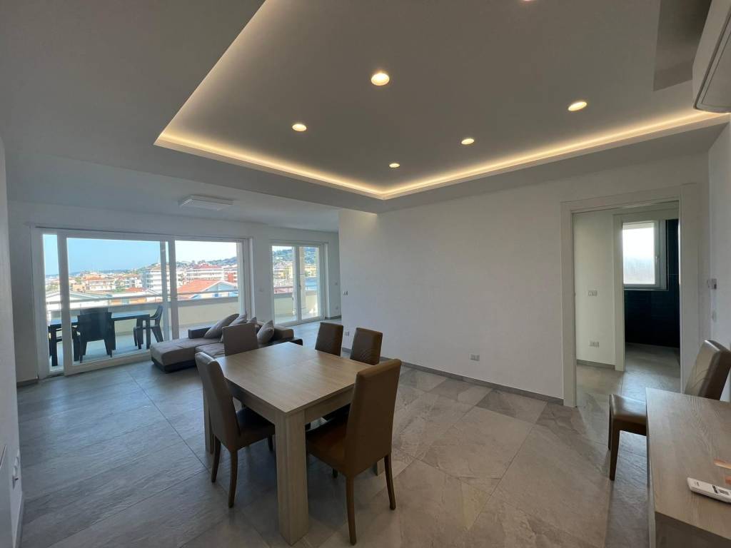 Attico / mansarda a Francavilla al mare in Via Figlia di Iorio - Foto 2