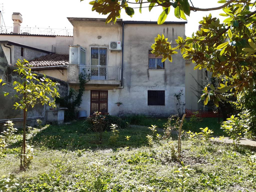 Appartamento a Caserta in Via dei Giardini - Foto 4