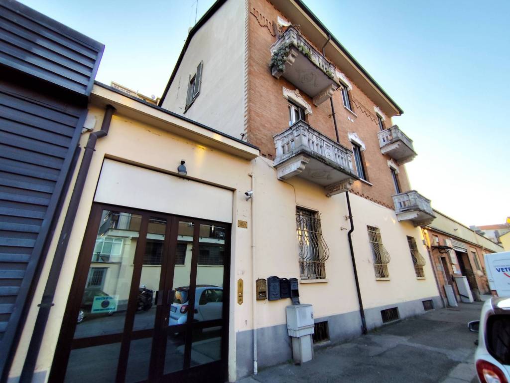 Palazzo / stabile a Torino in Via Tolmino, 50 - Foto 1