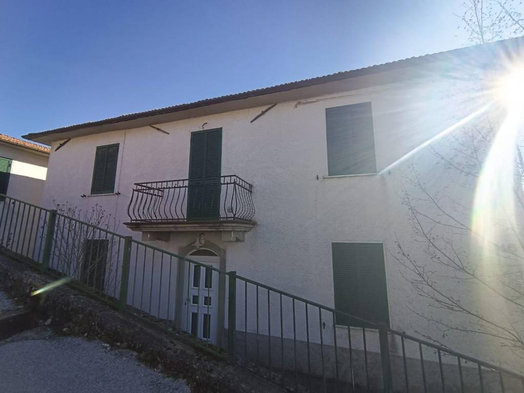 Casa indipendente a Piazza al serchio in Via Marziale, 40 - Foto 2