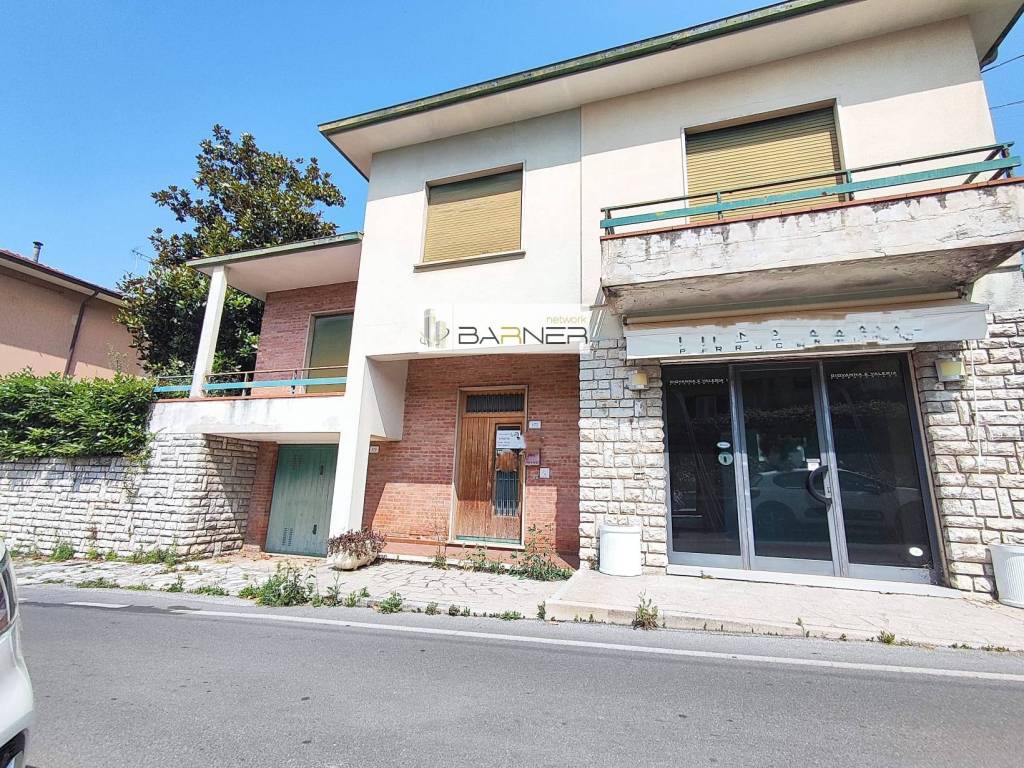 Villa a Massarosa in Via 4 Novembre - Foto 2