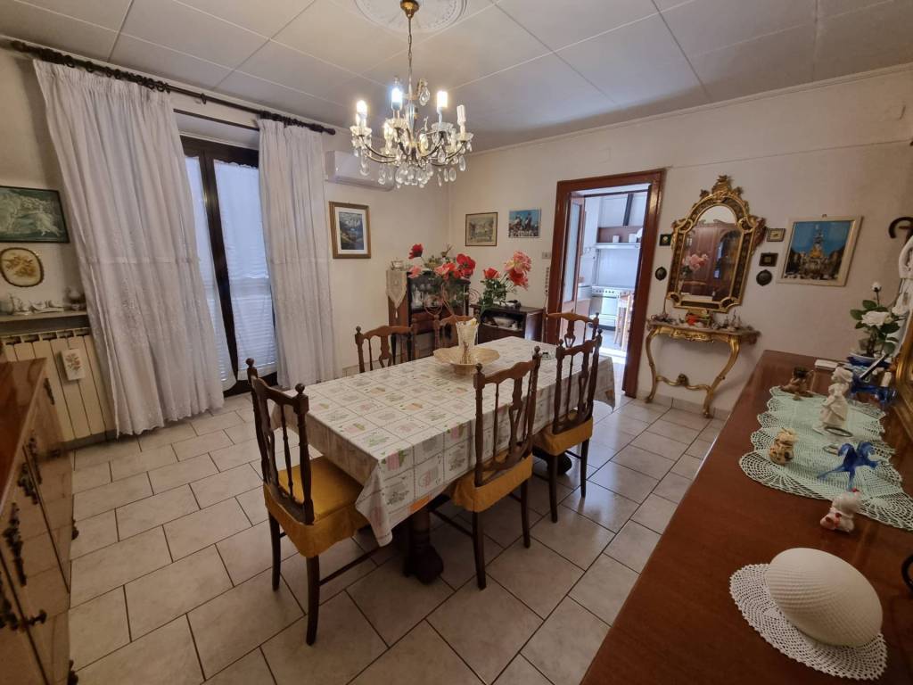 Appartamento a Arcisate in via Matteotti, 57 - Foto 2