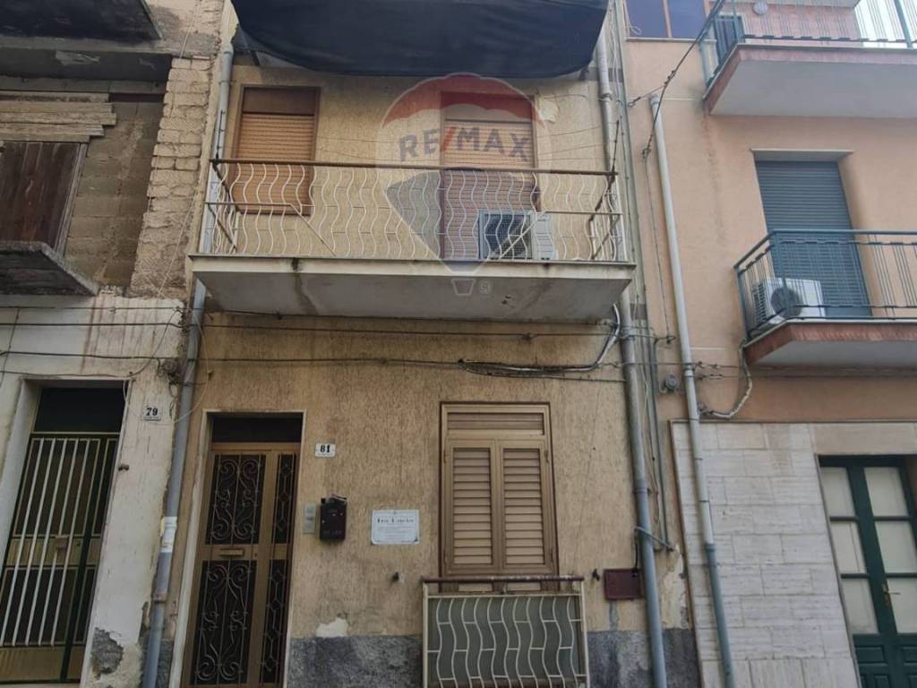Casa indipendente a Carlentini in NINO BIXIO, 81 - Foto 2