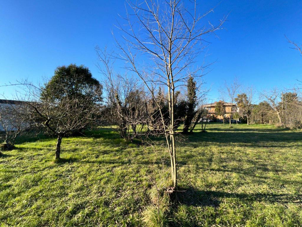 Terreno a Gradisca d'isonzo in Via Aquileia - Foto 3