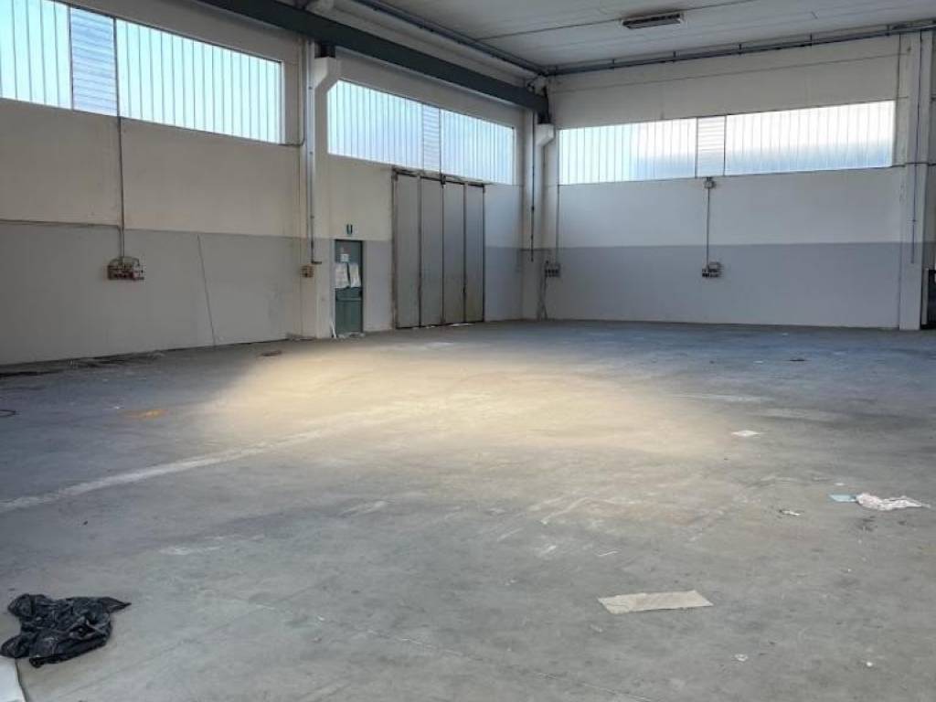 Immobile a Colonnella in Zona Industriale Valle Cupa - Foto 4