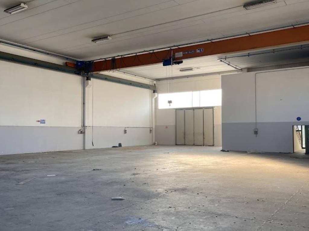 Immobile a Colonnella in Zona Industriale Valle Cupa - Foto 5