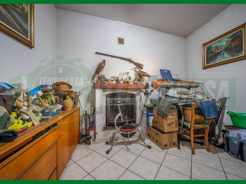 Casa indipendente a Gavirate in Via D. Bernacchi, 25 - Foto 2