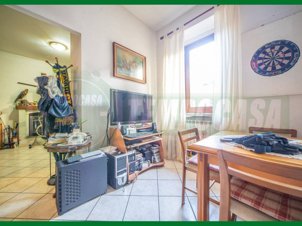 Casa indipendente a Gavirate in Via D. Bernacchi, 25 - Foto 4