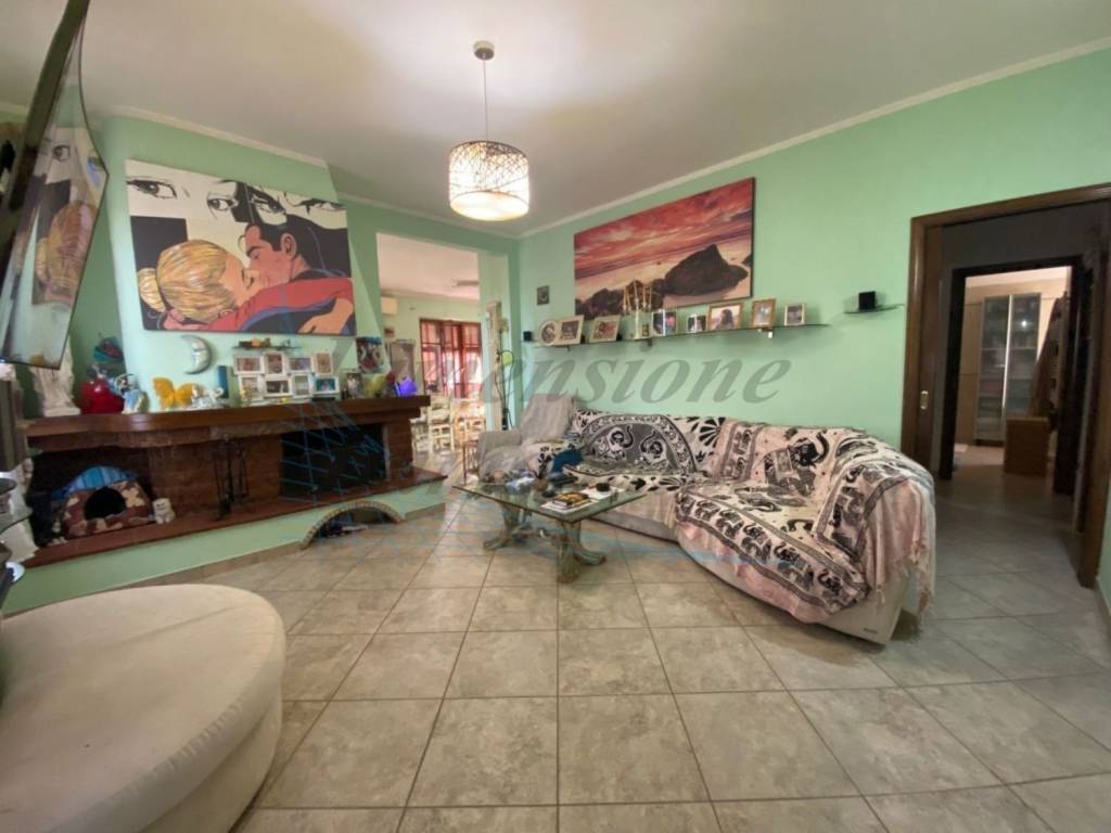 Villa a Rosignano marittimo in Via della Cava s.n.c - Foto 4