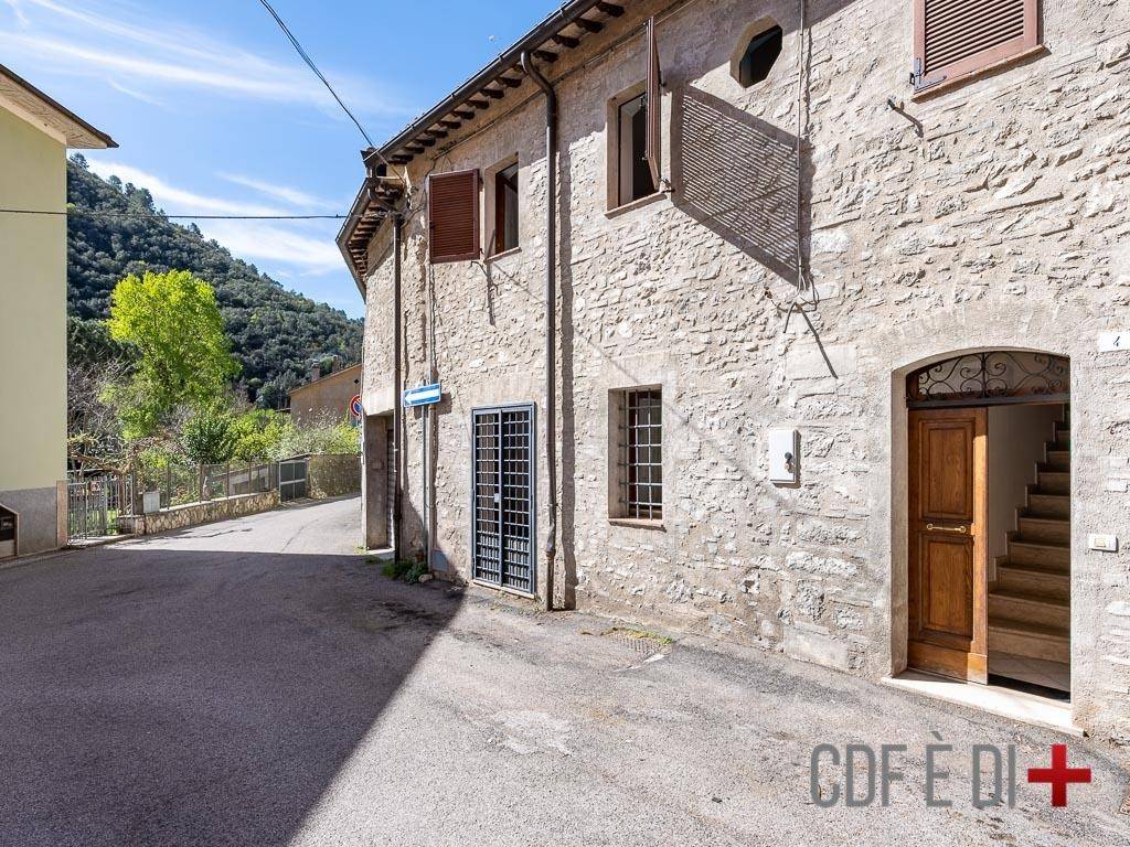 Appartamento a Arrone in Via del Mattatoio - Foto 3