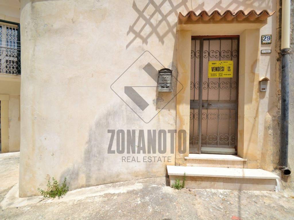 Appartamento a Noto in Vico Salamina, 15 - Foto 3