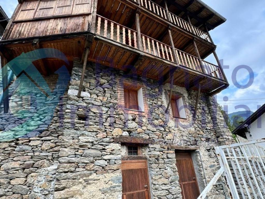 Casa indipendente a Rossa in Via delle Fontane, 10 - Foto 2