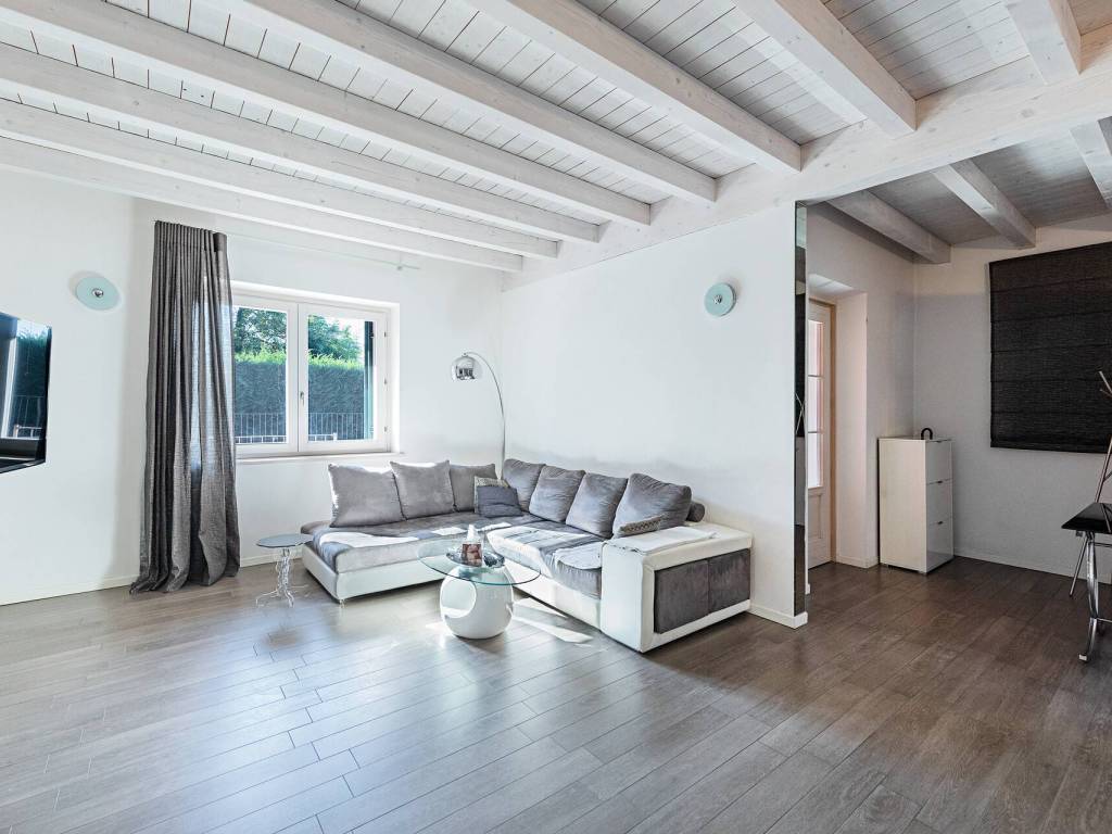 Villa a Valeggio sul mincio in Via Luigi Decò - Foto 4