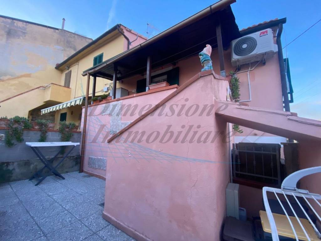 Appartamento a Rosignano marittimo in Piazza Antonio Gramsci s.n.c - Foto 2