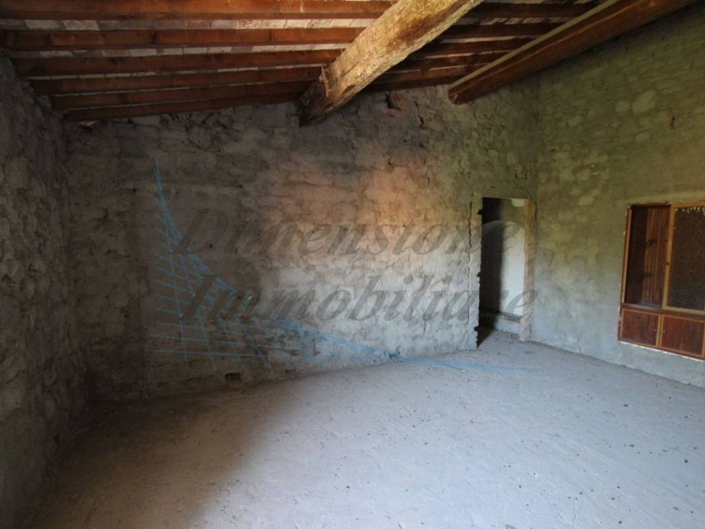 Appartamento a Castagneto carducci in Piazza Alberto s.n.c - Foto 5