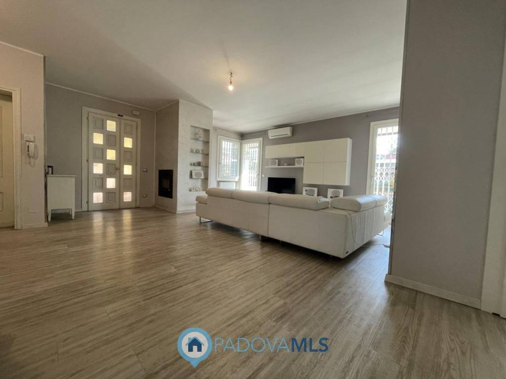 Villa a Selvazzano dentro in Viale della Repubblica - Foto 2
