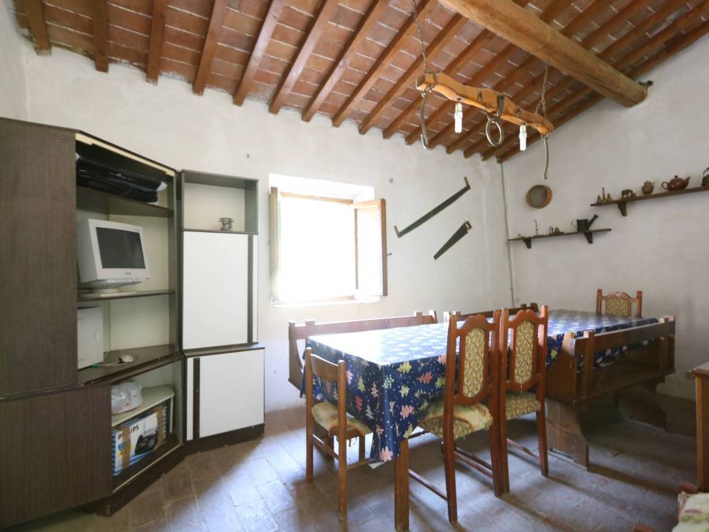 Rustico / casale a Buti in Via 25 Aprile - Foto 2