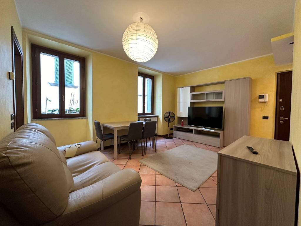 Appartamento a Merate in Via Sant'Ambrogio, 37 - Foto 4