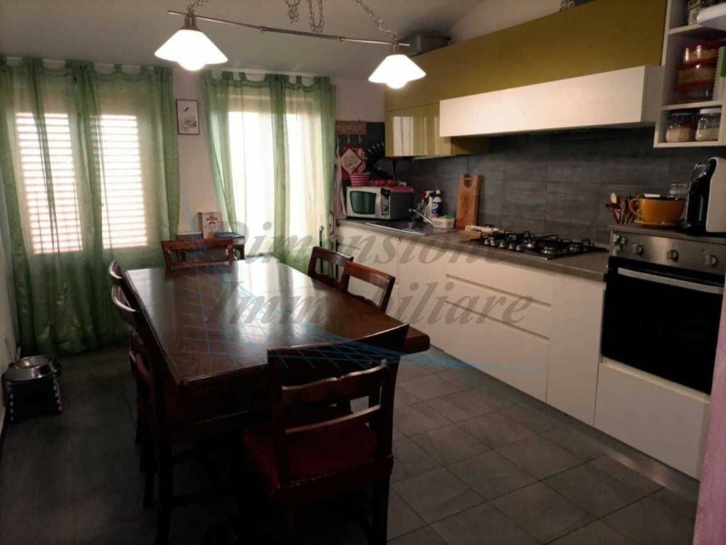 Appartamento a Rosignano marittimo in Via Don Minzoni - Foto 2