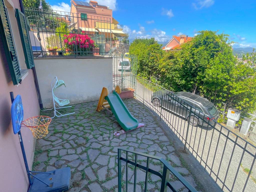Villetta a schiera a Albissola marina in Via Poggio del Sole - Foto 3