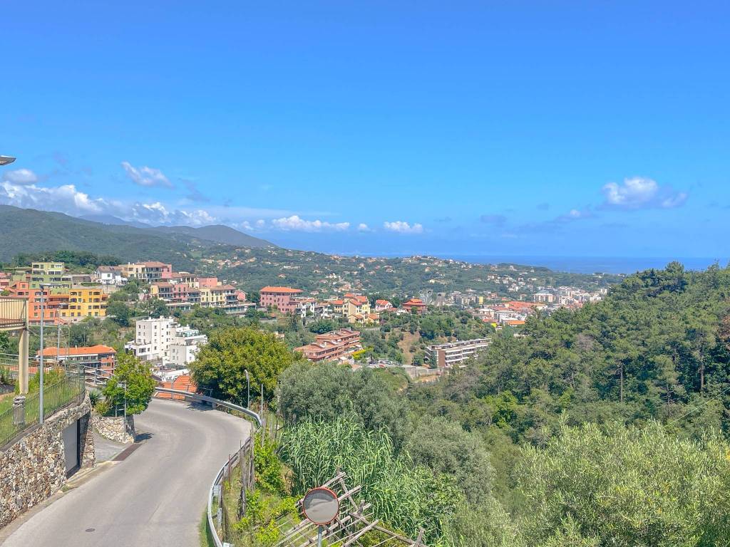Villetta a schiera a Albissola marina in Via Poggio del Sole - Foto 4