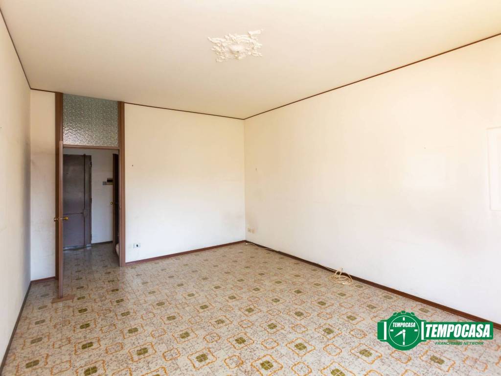 Appartamento a Oleggio in Via San Bartolomeo, 5 - Foto 4