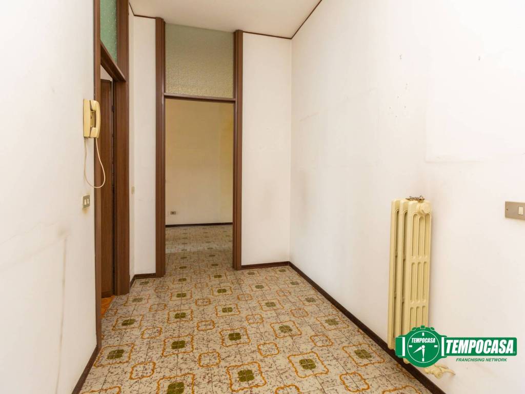 Appartamento a Oleggio in Via San Bartolomeo, 5 - Foto 5