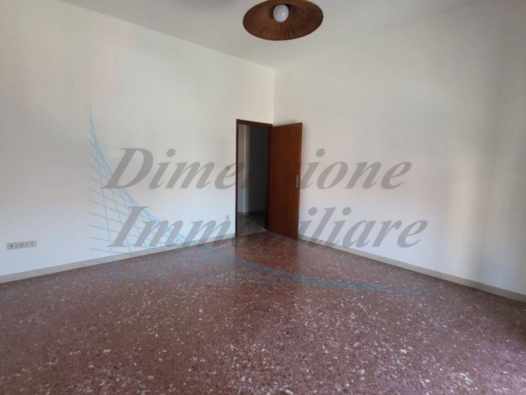 Villa a Rosignano marittimo in Via Fratelli Bandiera s.n.c - Foto 5