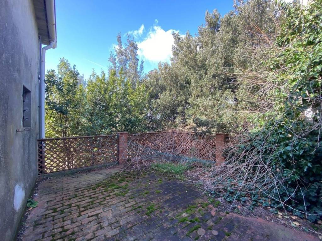 Villa a Rosignano marittimo in Stradone del Belvedere s.n.c - Foto 3