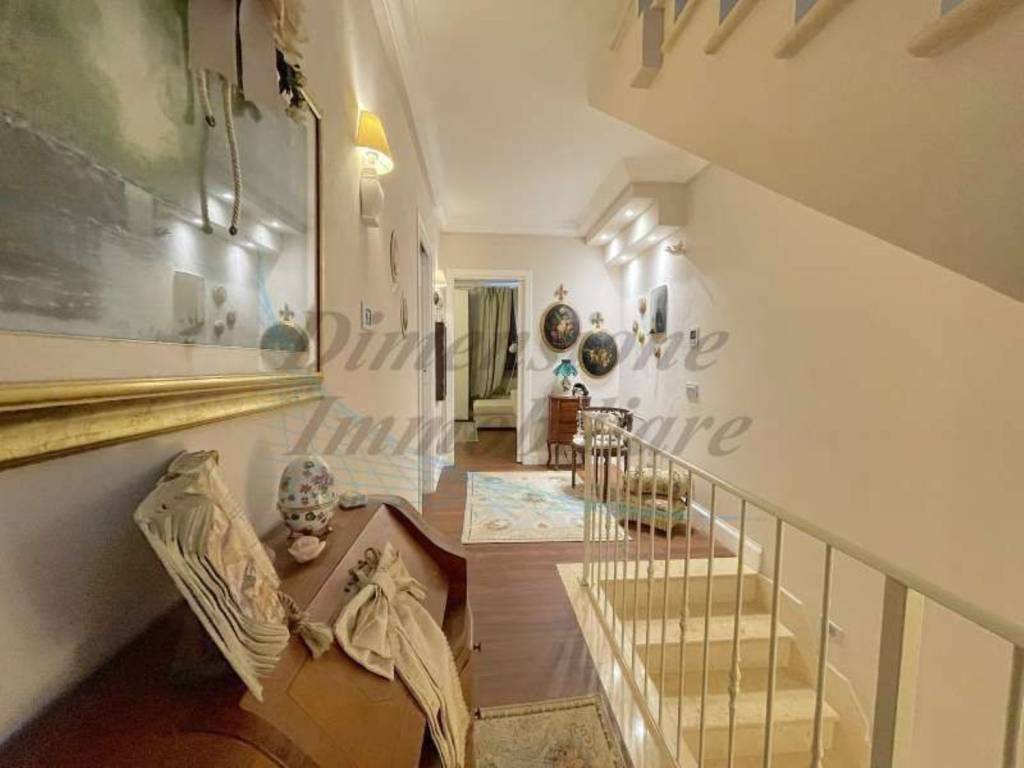 Villa a Rosignano marittimo in Via Malta s.n.c - Foto 2