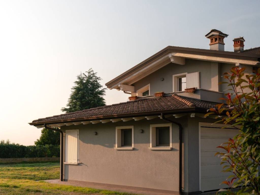 Villa a Cellatica in Via Badia, 61 - Foto 1